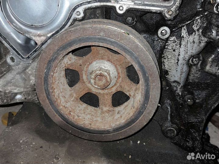 Шкив двигателя мерседес. 112-113 мотор