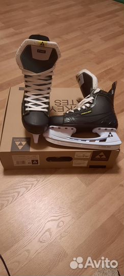 Коньки хоккейные 40 размер