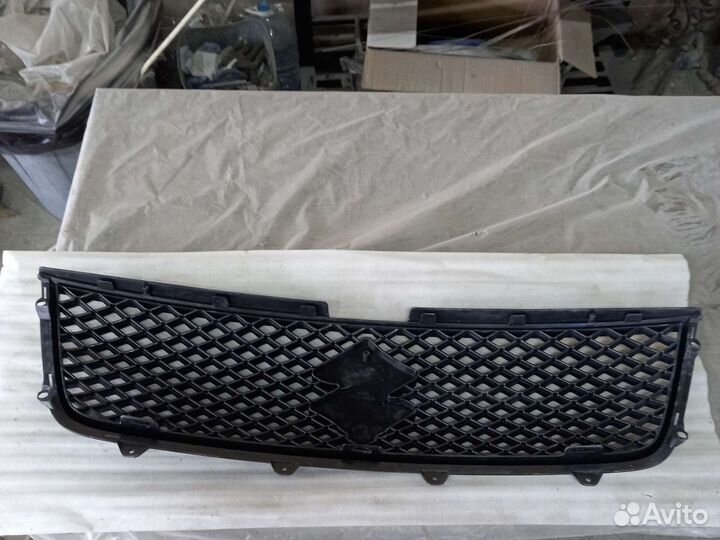 Решетка радиатора Suzuki Grand Vitara 05-11г