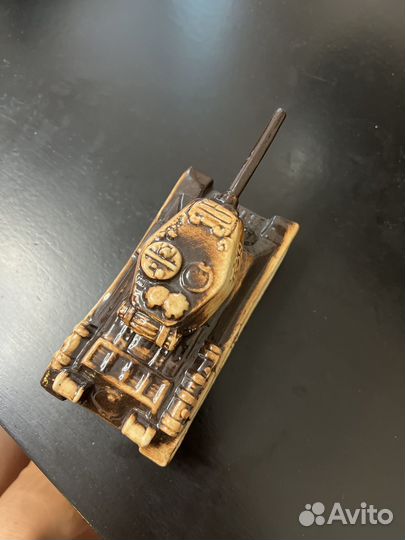 Танк керамический сувенир