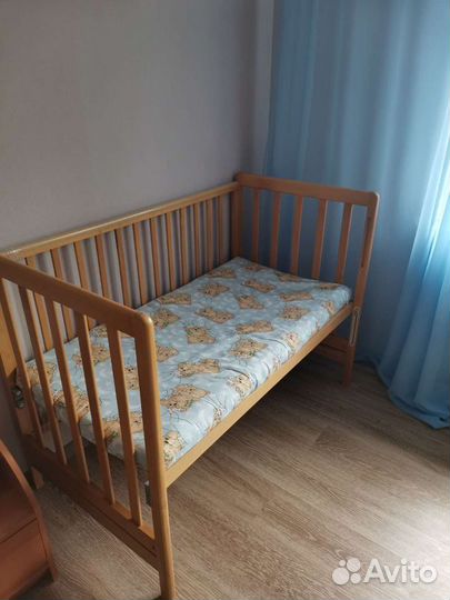 Детская кроватка