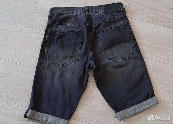 Джинсовые шорты