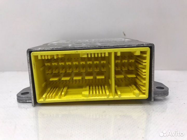 Блок управления аирбаг Mercedes-Benz C W204 1.8