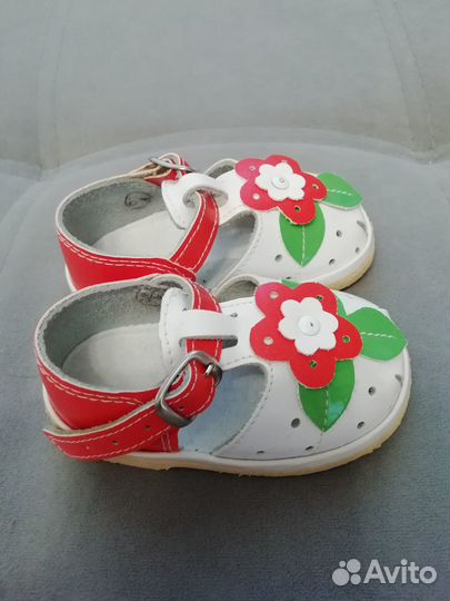 Сандали для самых маленьких, для первых шагов