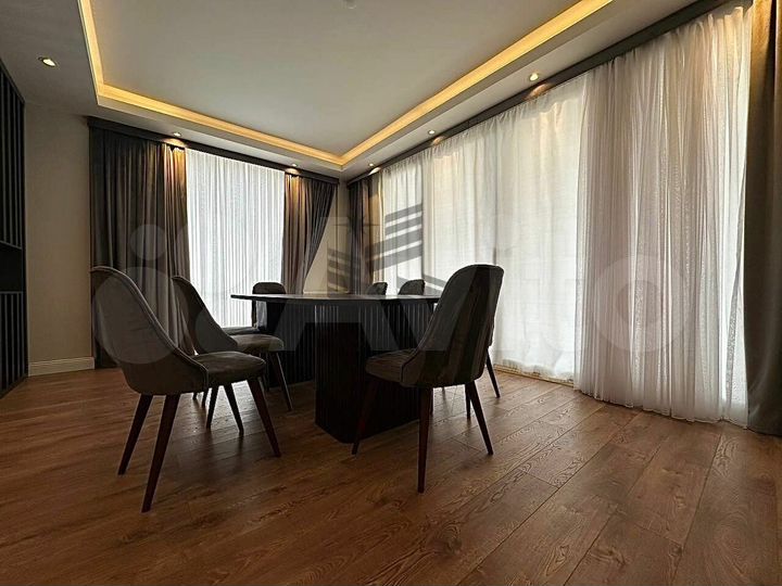 3-к. квартира, 110 м², 7/24 эт.