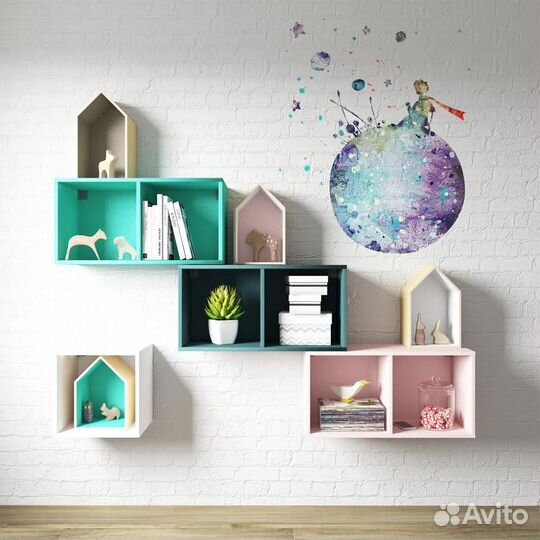 Полка домик в детскую комнату
