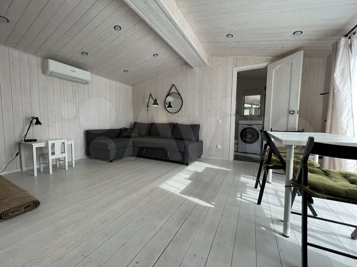 Дом 50 м² на участке 4 сот.