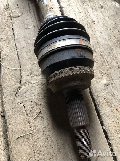 Привод передний правый