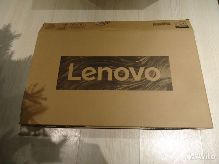 Lenovo V17 G2 ITL
