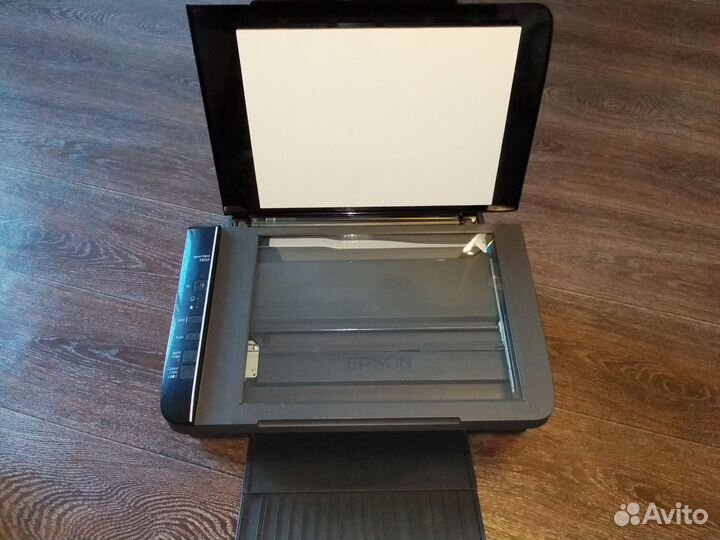 Цветной струйный принтер epson