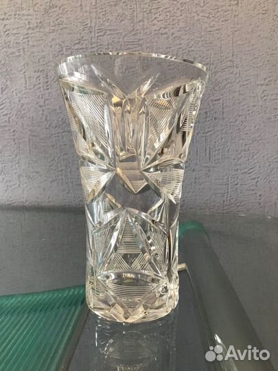 Вазы хрустальные для цветов в ассортименте