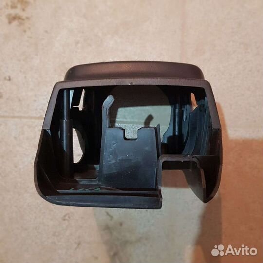 Кожух рулевой колонки Toyota Camry