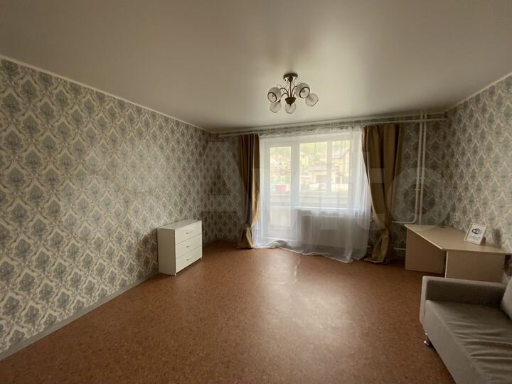 2-к. квартира, 65 м², 2/10 эт.