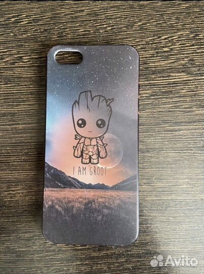 Чехлы на iPhone se