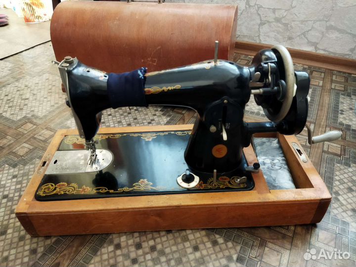 Швейная машинка