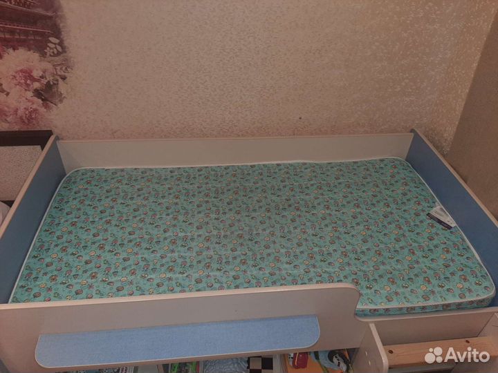 Детская кровать от 3 лет с матрасом бу