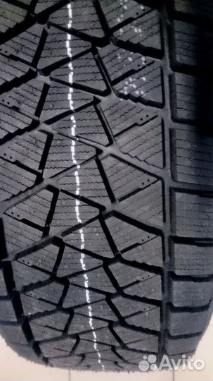 Bridgestone Blizzak DM-V2 205/80 R16 104R