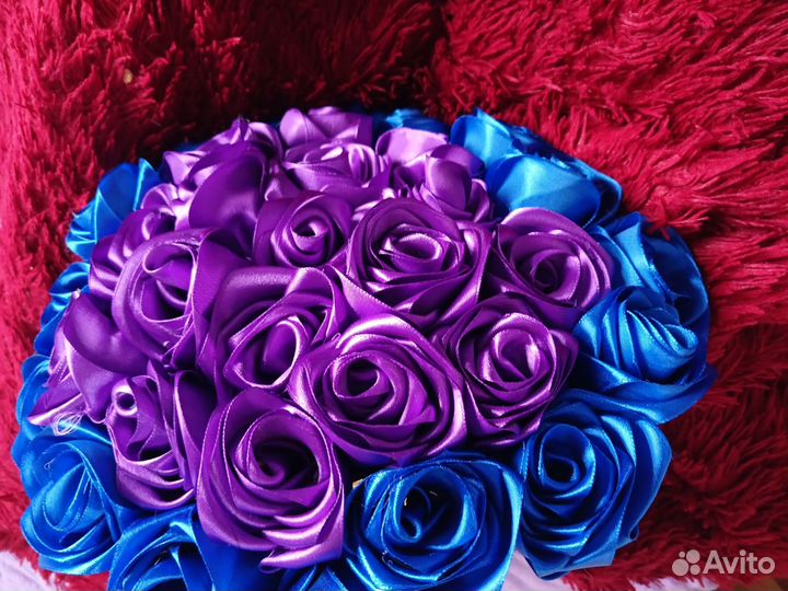 Букет из атласных роз