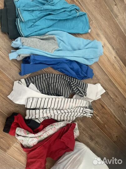 Пакет вещей и обуви на мальчика