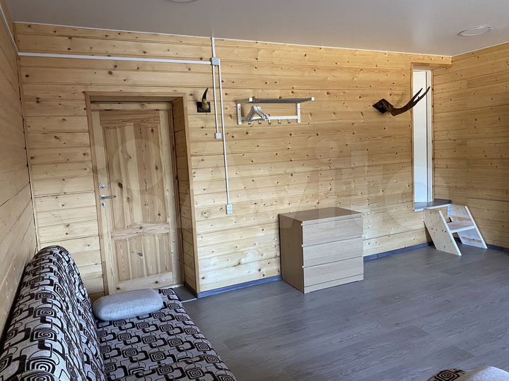 2-к. квартира, 50 м², 2/2 эт.