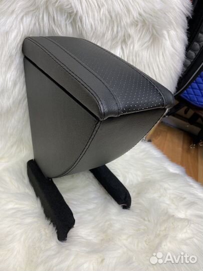 Подлокотник на Chevrolet Aveo с 2003г