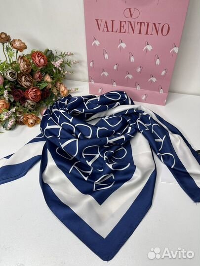 Шелковый платок Valentino синий
