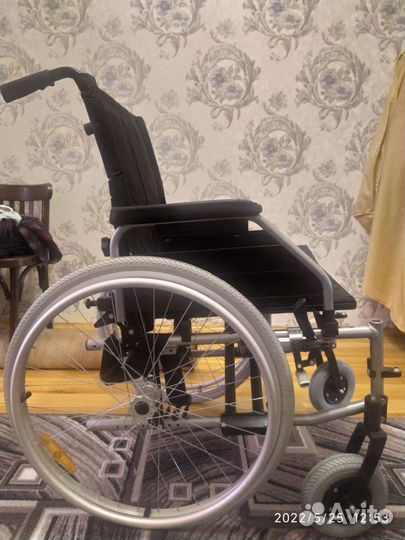 Инвалидная коляска новая