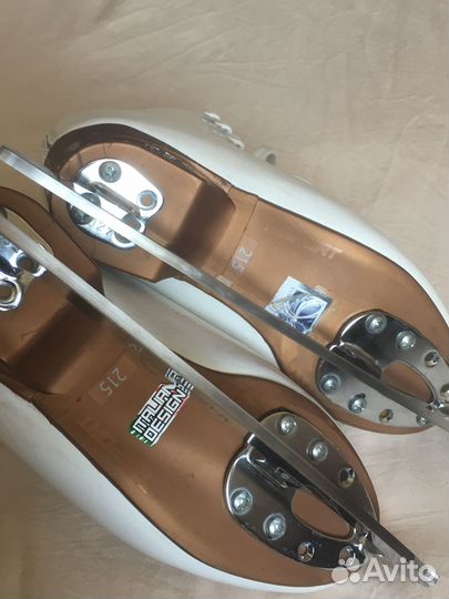 Фигурные коньки risport