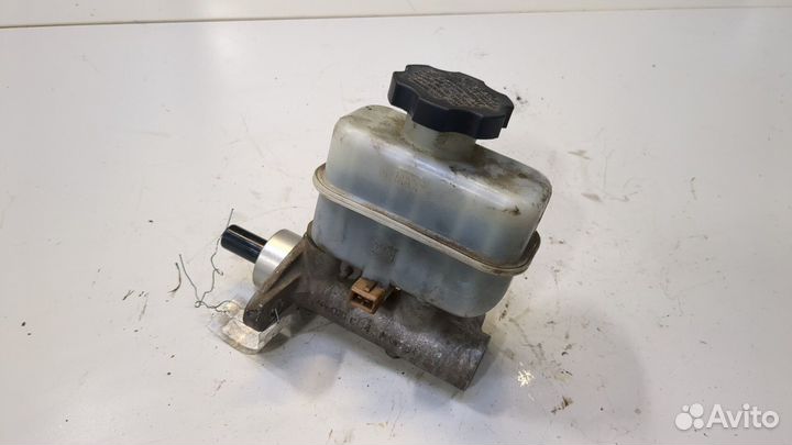 Цилиндр тормозной главный Hyundai Terracan, 2004