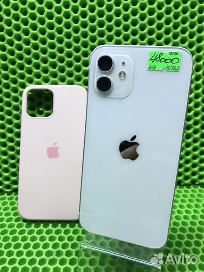 Телефон iPhone 12 (30762)
