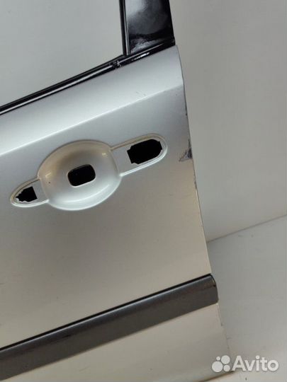 Дверь боковая передняя левая Renault Laguna 2