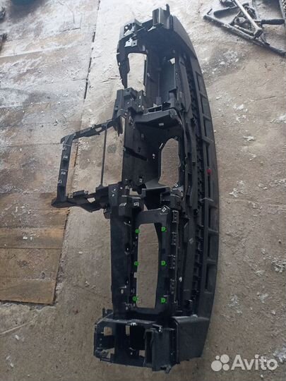 Пластиковый каркас торпеды Range Rover 4.2