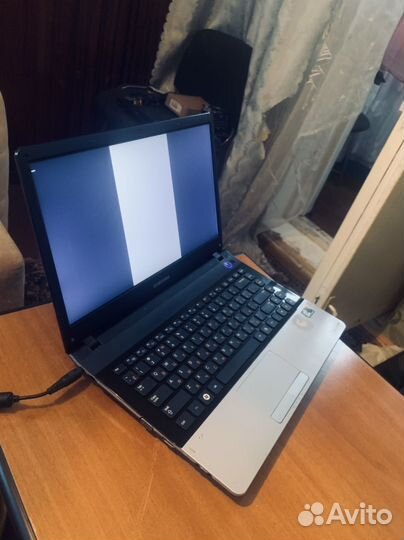 Samsung NP300e4a intel Core