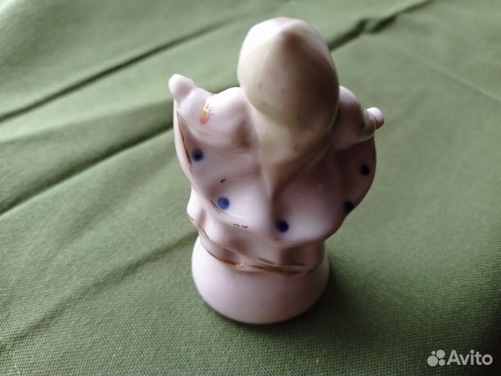 Статуэтка плясунья