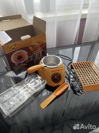 Электрическое фондю, фондюшница для шоколада