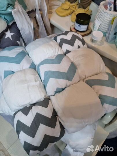 Бортики подушки в детскую кроватку