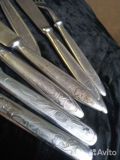 Ножи и вилки столовые
