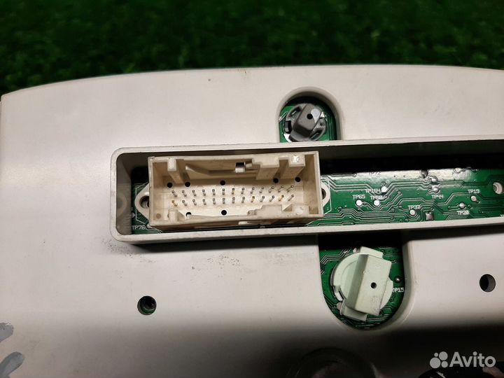 В наличии: приборная панель Ford Focus 1