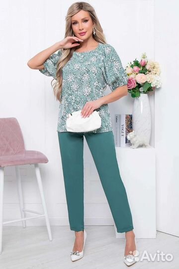 Брючный костюм женский 48 50