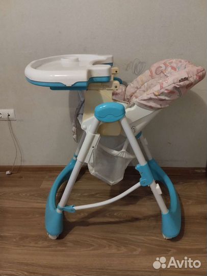 Детский стульчик для кормления