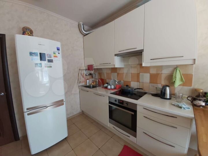 2-к. квартира, 57 м², 4/4 эт.