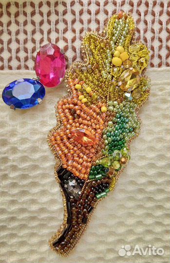 Брошь ручной работы