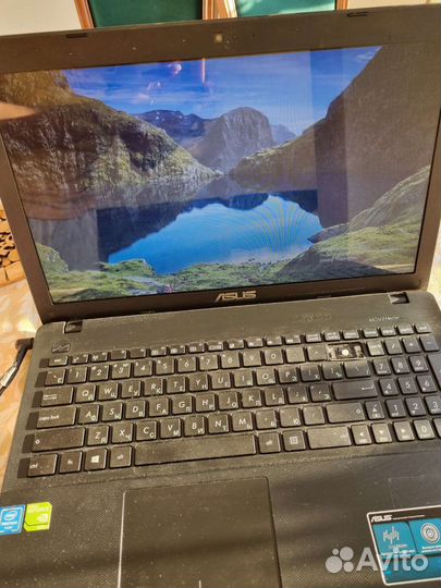 Ноутбук Asus x552M