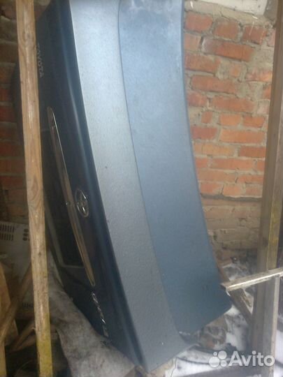 Тойота камри крышка багажника