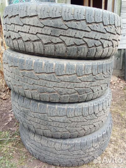 Nokian Tyres Rotiiva AT 235/70 R17 111T