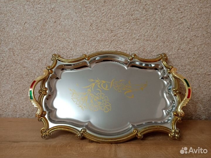 Поднос и шары