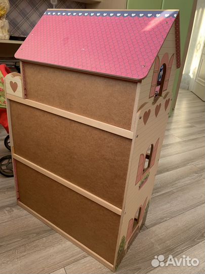 Домик кукольный