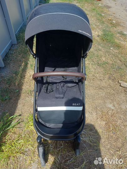 Прогулочная коляска Beat с люфтом