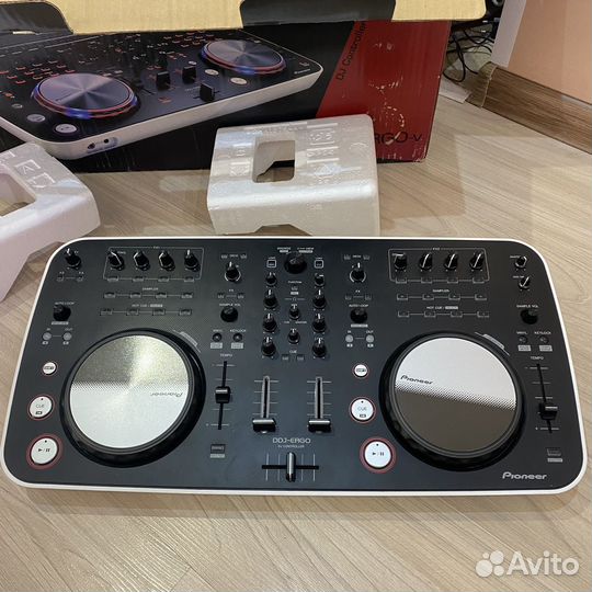 Dj контроллер Pioneer ddj ergo v состояние нового