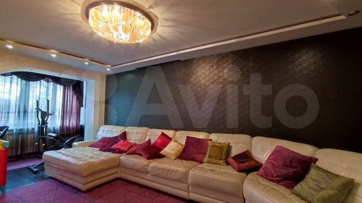 3-к. квартира, 80 м², 2/5 эт.